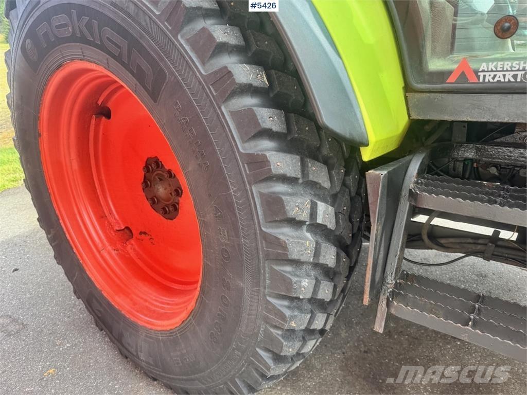 CLAAS Arion 430 Trattori