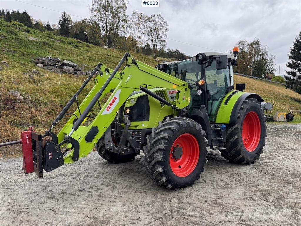 CLAAS Arion 460 Trattori