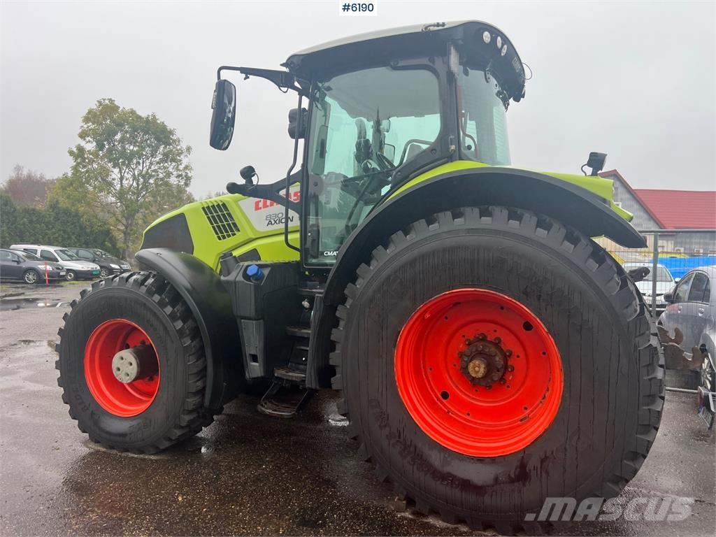 CLAAS Axion 830 Trattori