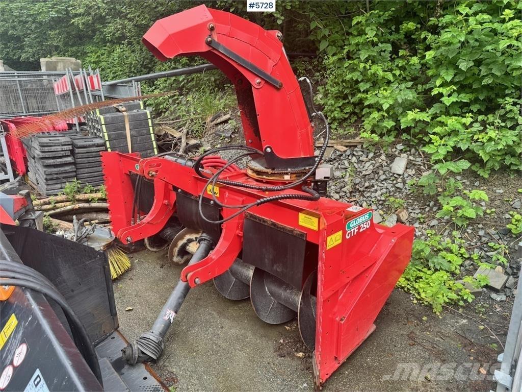 Globus GTF 250-19 Lame spazzaneve e aratri