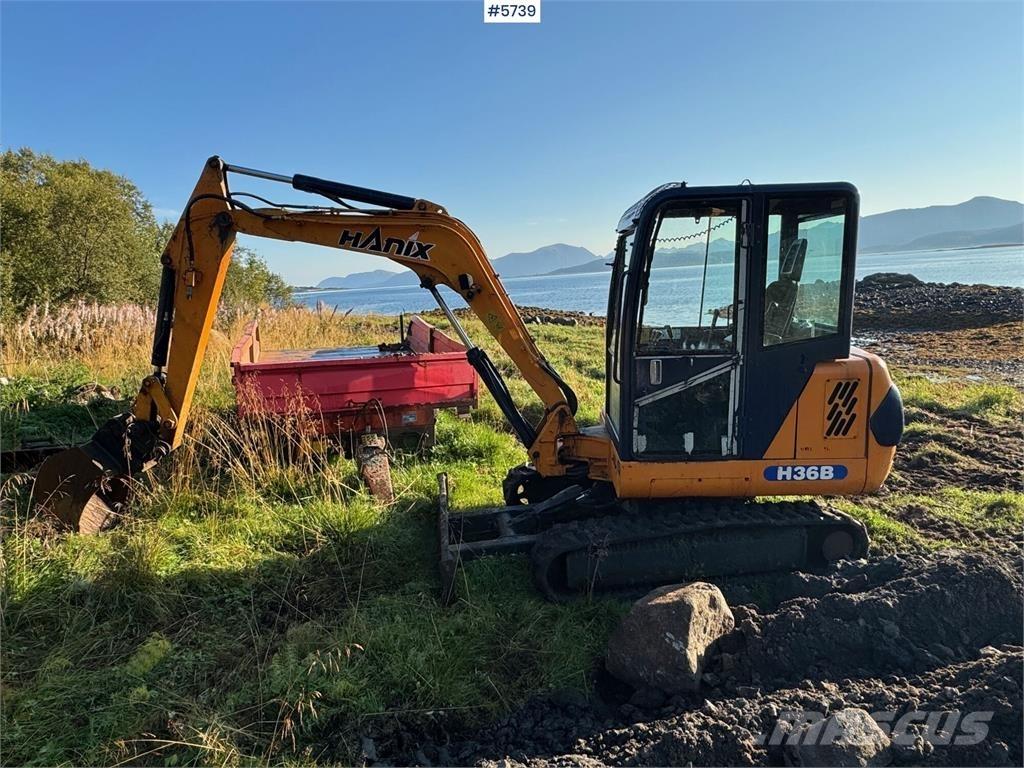 Hanix H36B Escavatori cingolati