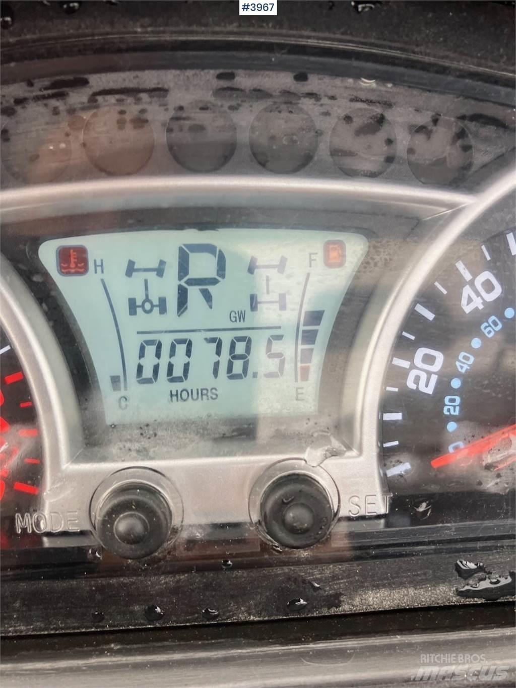  HSUN 750 Trattori