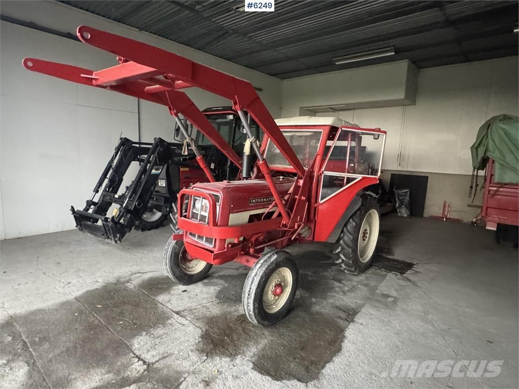 International 444 Trattori