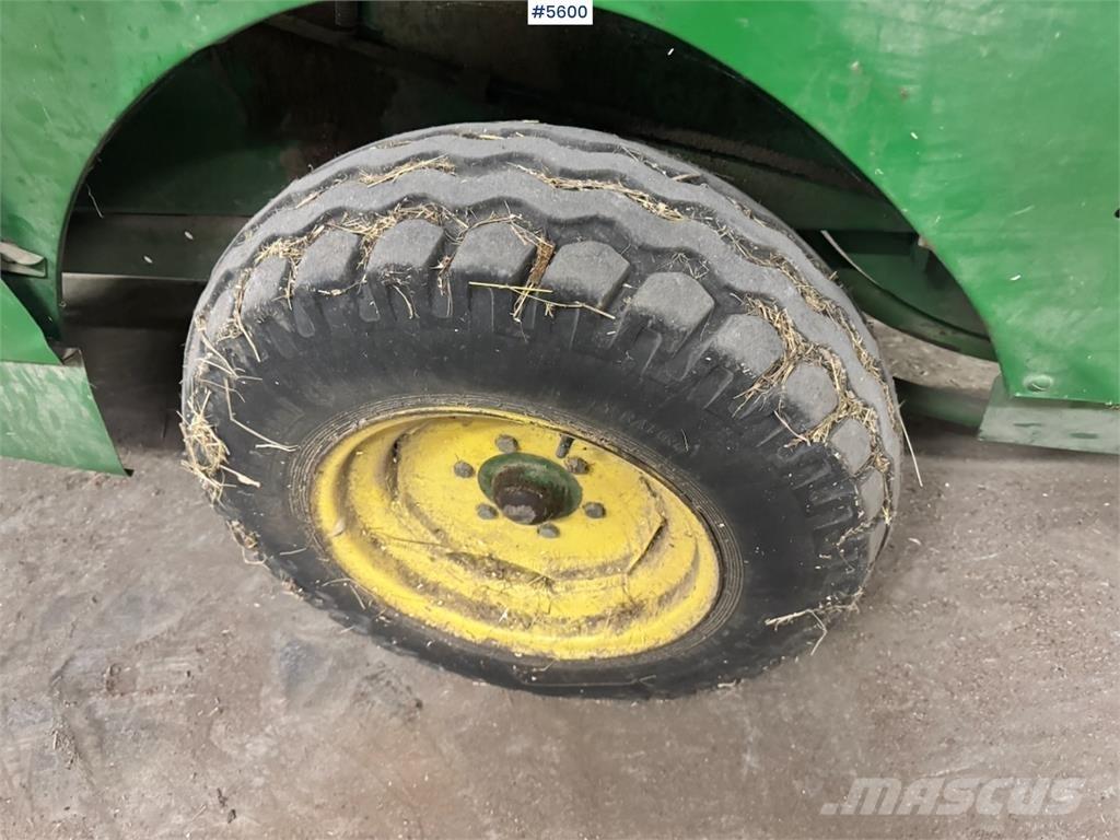 John Deere 342 Altri macchinari per raccolta
