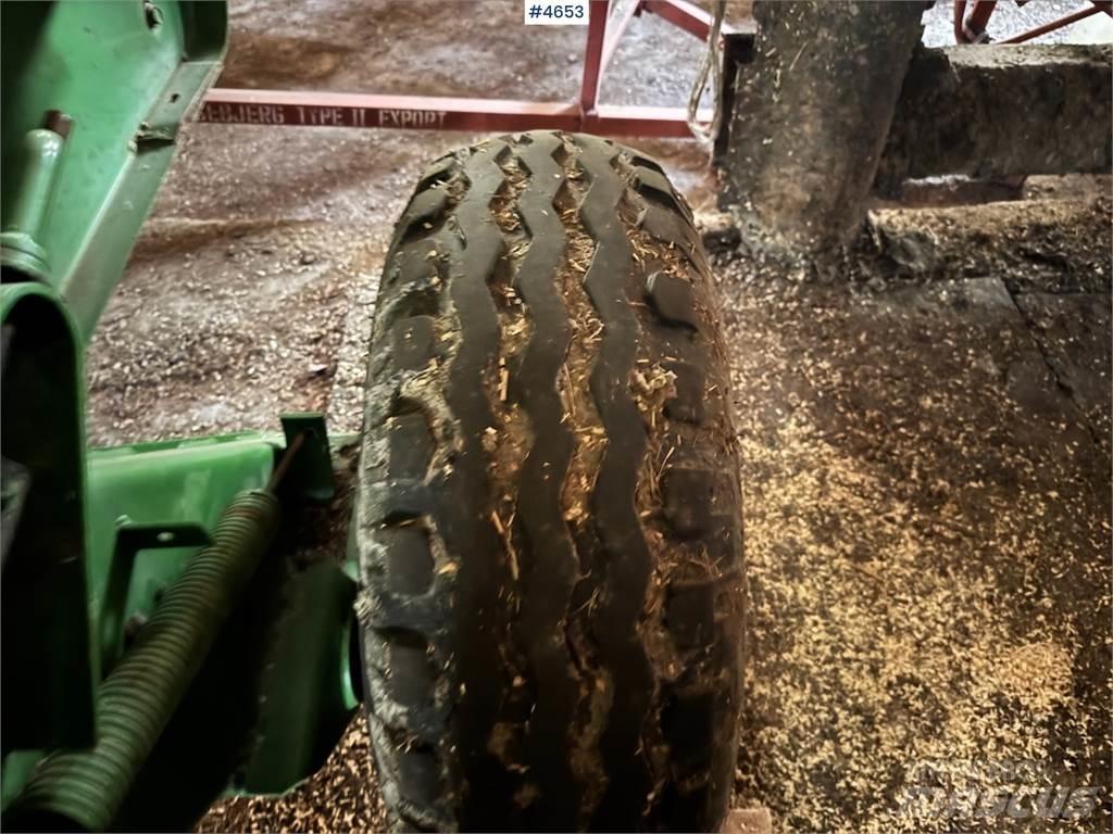 John Deere 545 Altri macchinari per raccolta