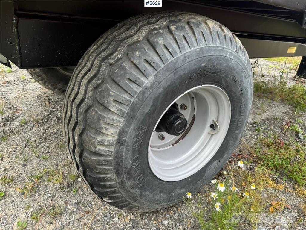 Junkkari J5 Carri per la granella