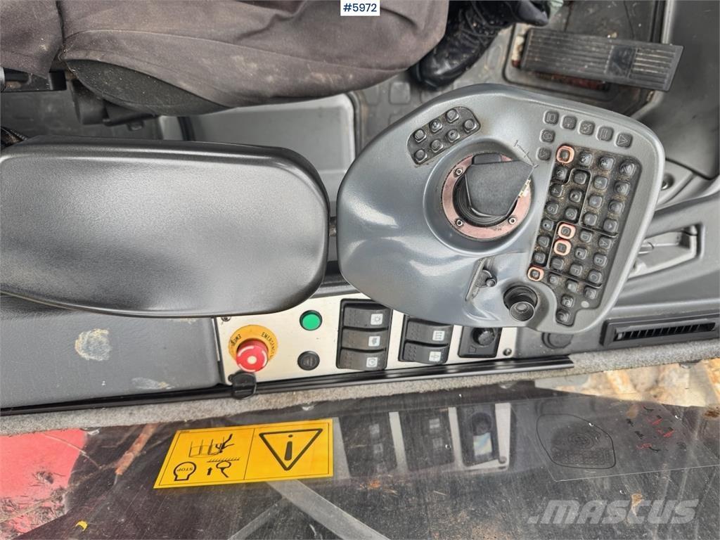 Komatsu 911-6 Abbattitrici, Disboscatrici