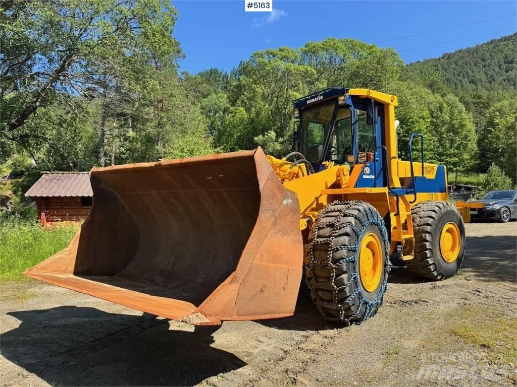 Komatsu WA420-1 Pale gommate