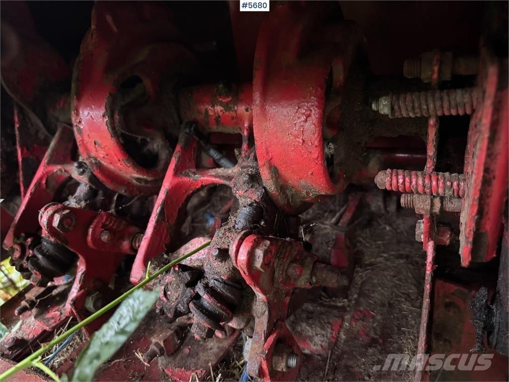 New Holland 268 Altri macchinari per raccolta