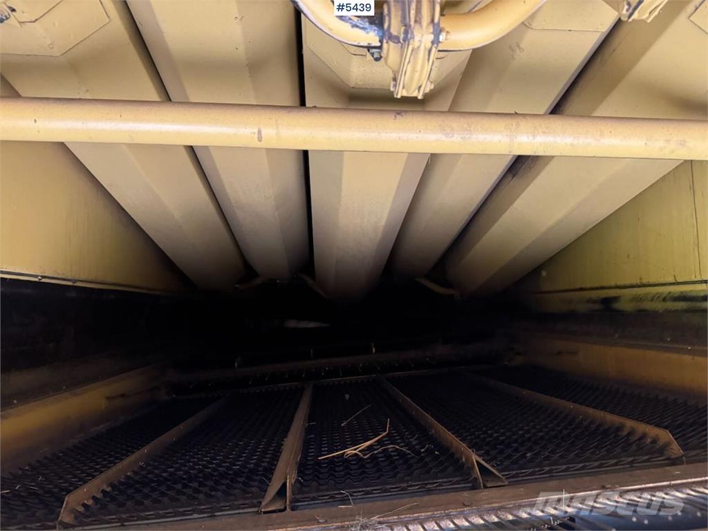 New Holland TX65 Mietitrebbiatrici