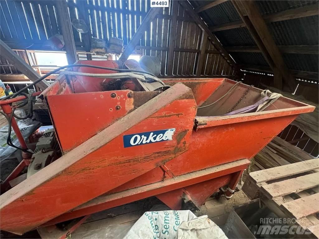 Orkel F2 Alimentatori per animali