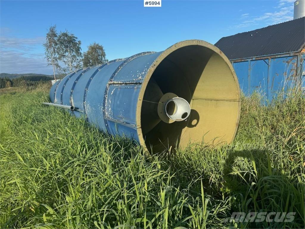  Silo Ca. 25 kubikk Altri accessori per trattori
