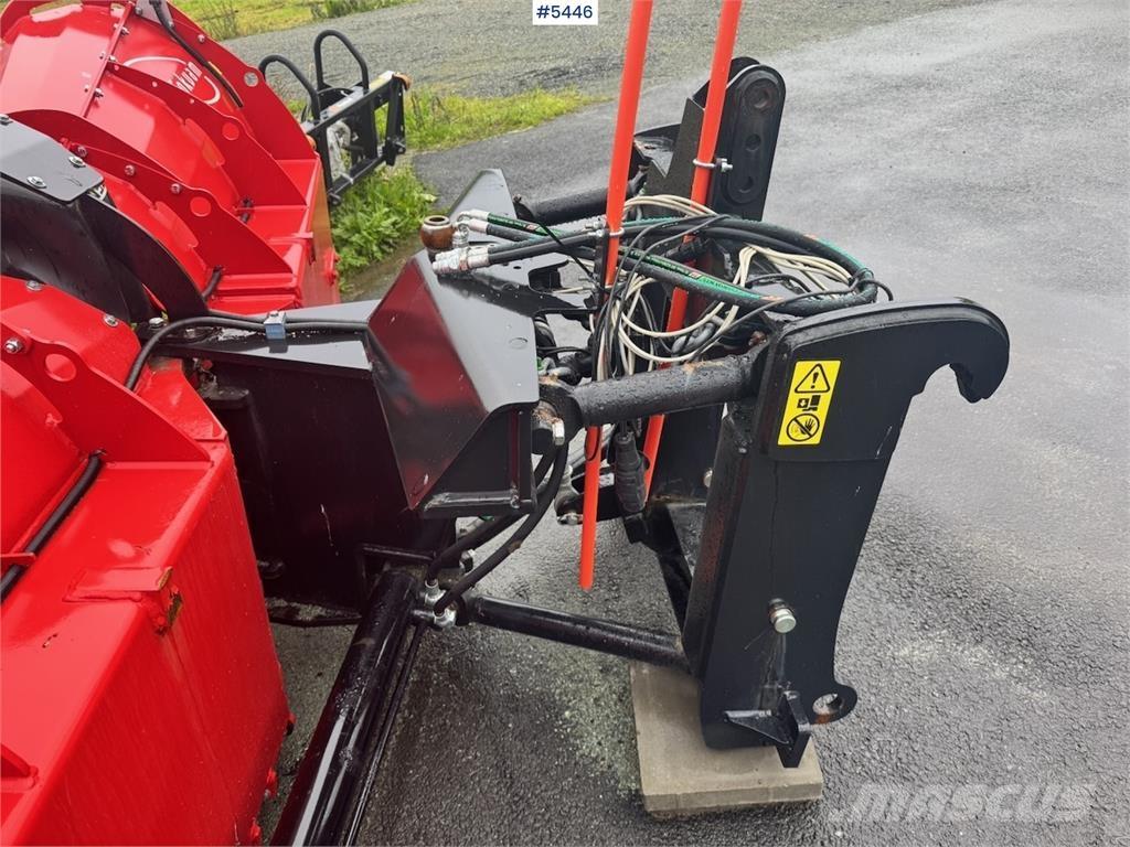 Tokvam VT320 Plog Lame spazzaneve e aratri
