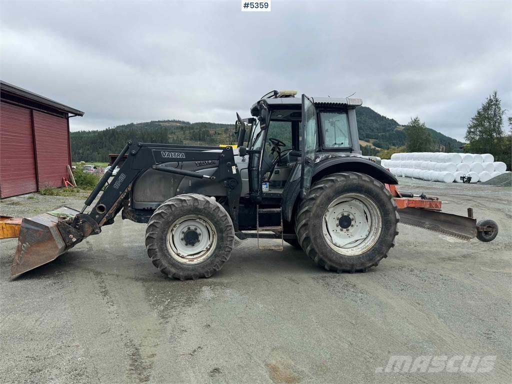 Valtra M120-4 Trattori