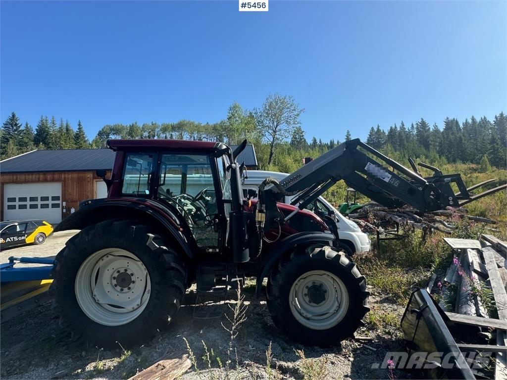 Valtra N123 Trattori