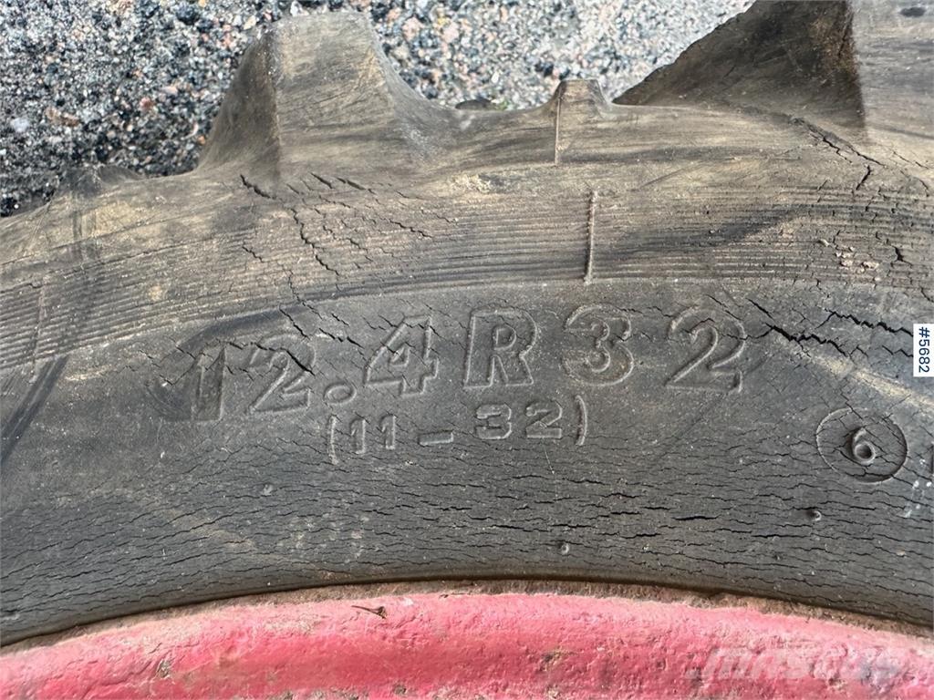 Volvo 400 Buster Trattori