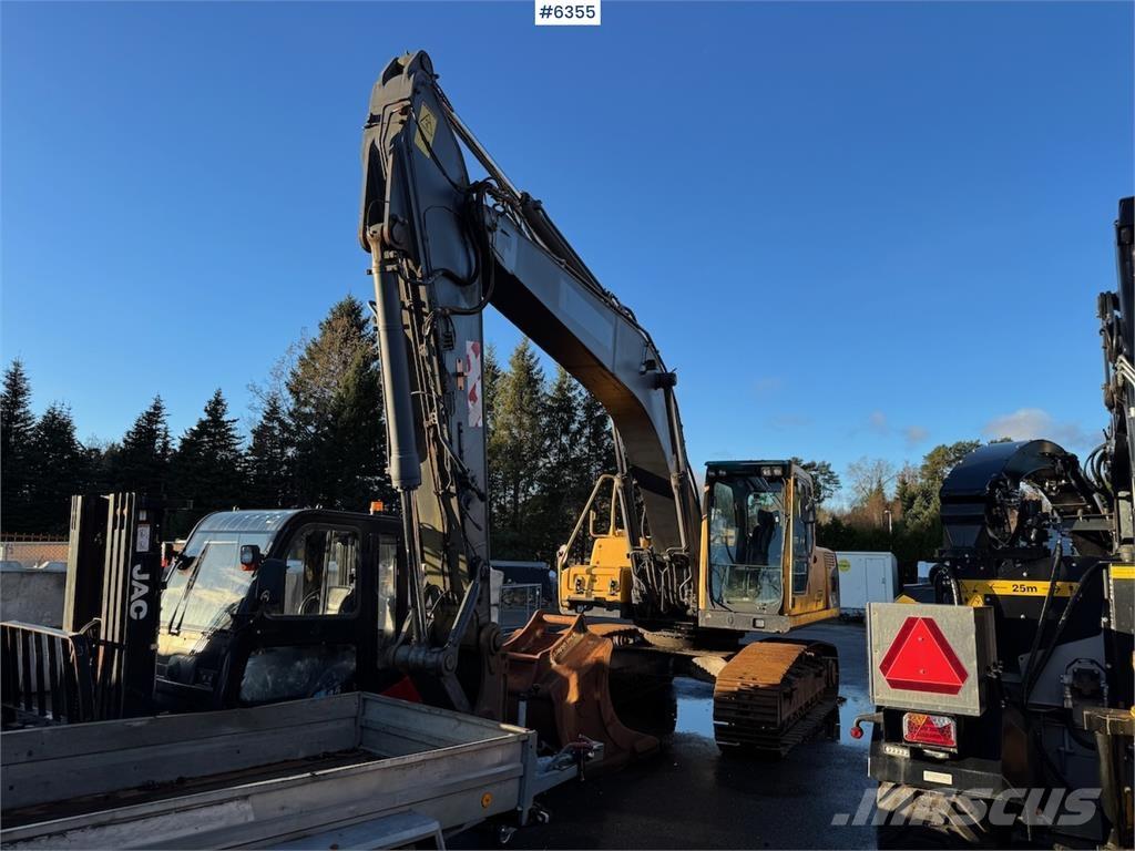 Volvo EC240BNLC Escavatori cingolati