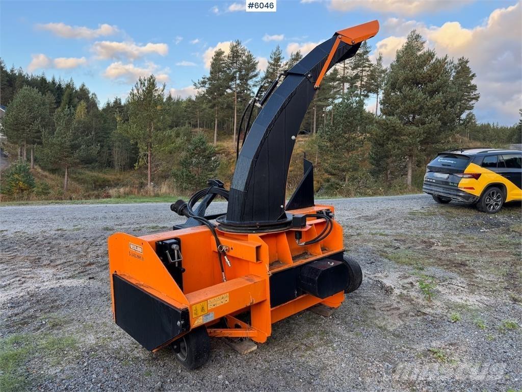 Westbjörn S2450 Lame spazzaneve e aratri