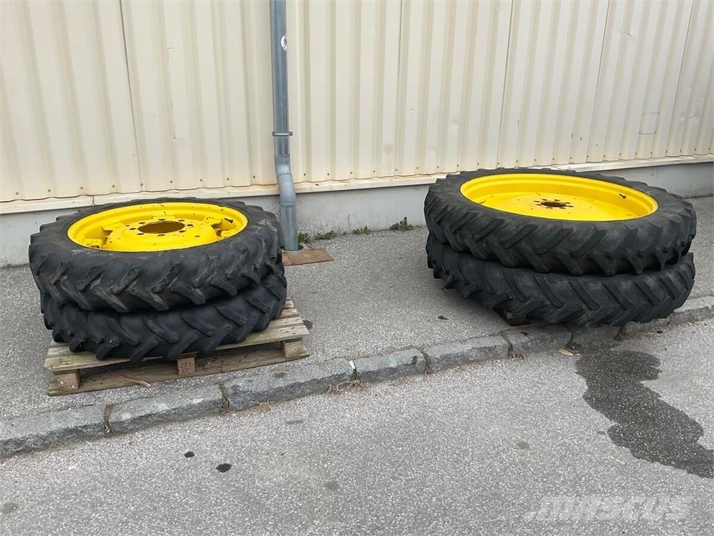  230/95R32 - 270/95R44 Pneumatici, ruote e cerchioni
