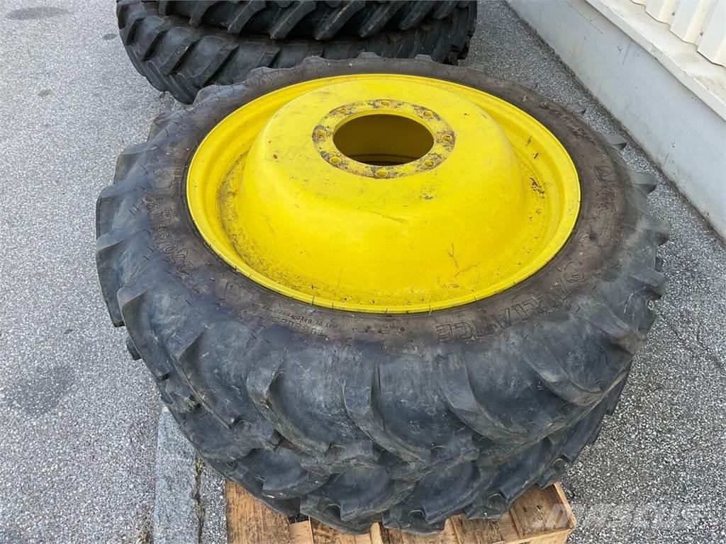  270/95R32 - 340/85R46 Pneumatici, ruote e cerchioni
