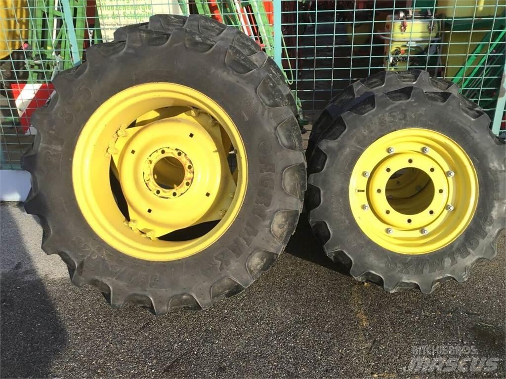  280/85R20 - 340/85R28 Pneumatici, ruote e cerchioni