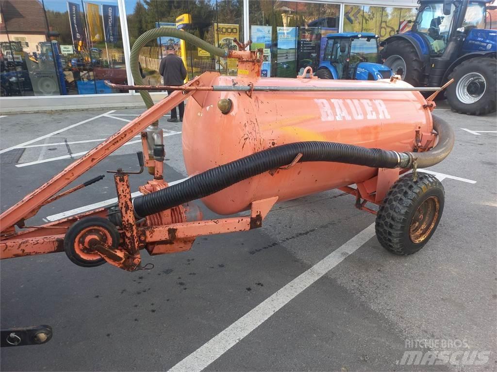 Bauer 1700 Spandiliquami