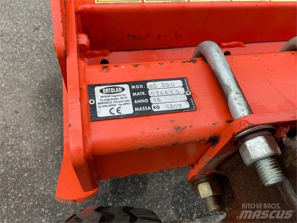  BC 300 Altre macchine e accessori per l'aratura