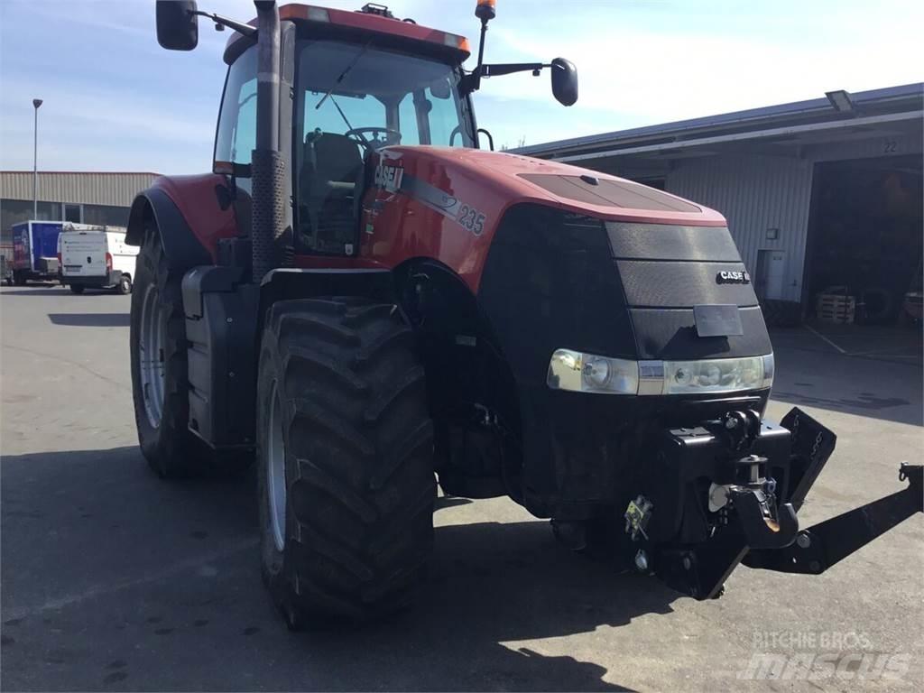 Case IH Magnum 235 Trattori