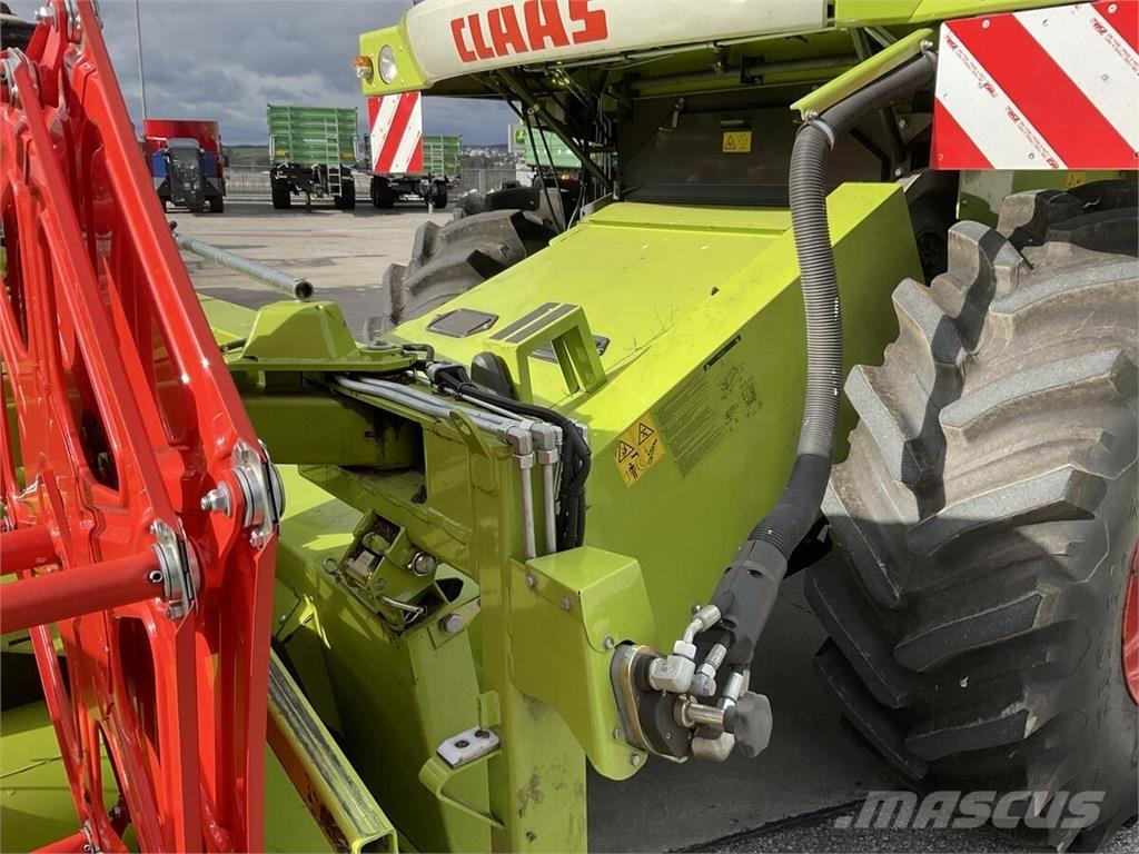 CLAAS AVERO 240 Mietitrebbiatrici