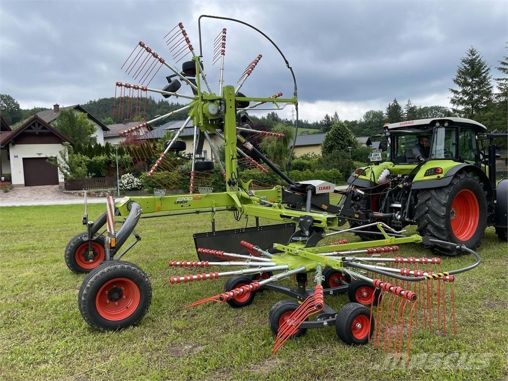 CLAAS Liner 2700 Andanatori