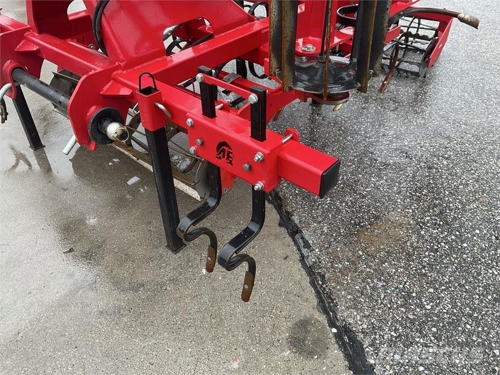  Coral Plus 420 Altre macchine e accessori per la semina