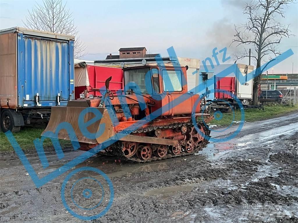  DT 75 Raupe Trattori