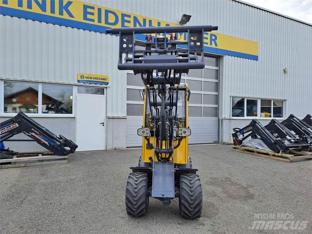 Eurotrac W 11 Pale frontali e scavatori
