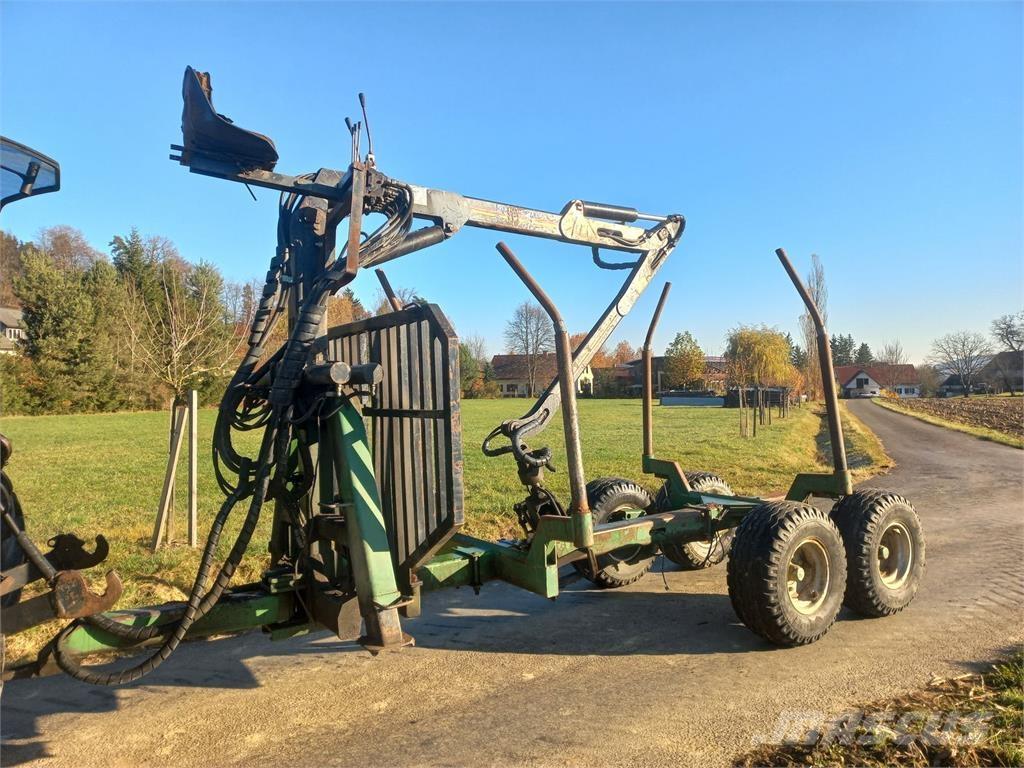 Farma 6to Rimorchi forestali