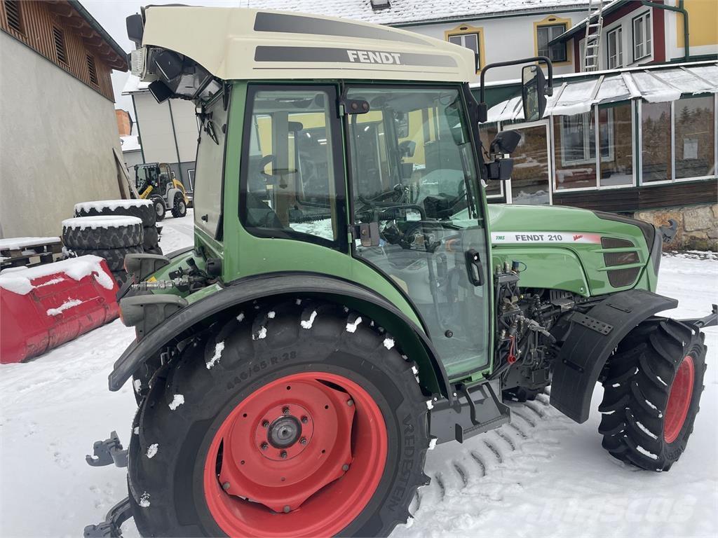 Fendt 210 Vario F Trattori