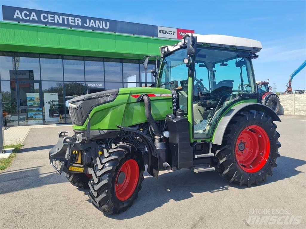 Fendt 211 Vario F Trattori