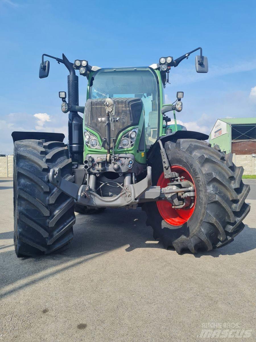 Fendt 718 Vario Trattori
