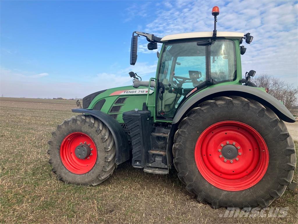 Fendt 718 Vario Trattori