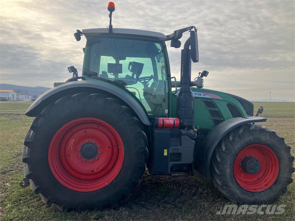 Fendt 718 Vario Trattori