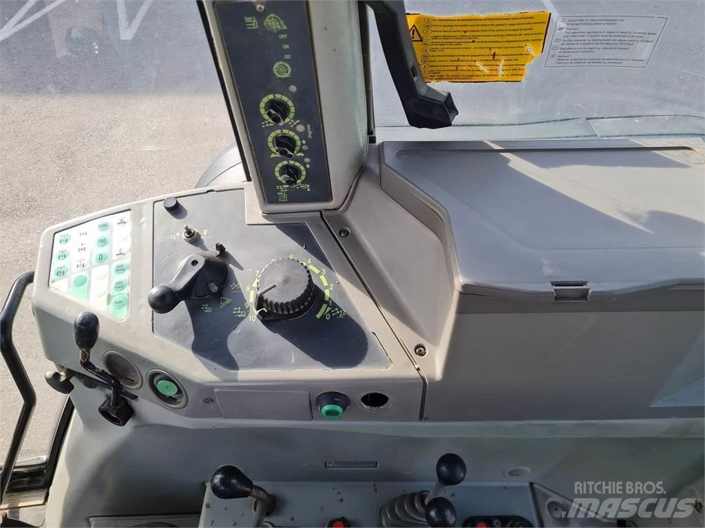 Fendt Favorit 818 Trattori