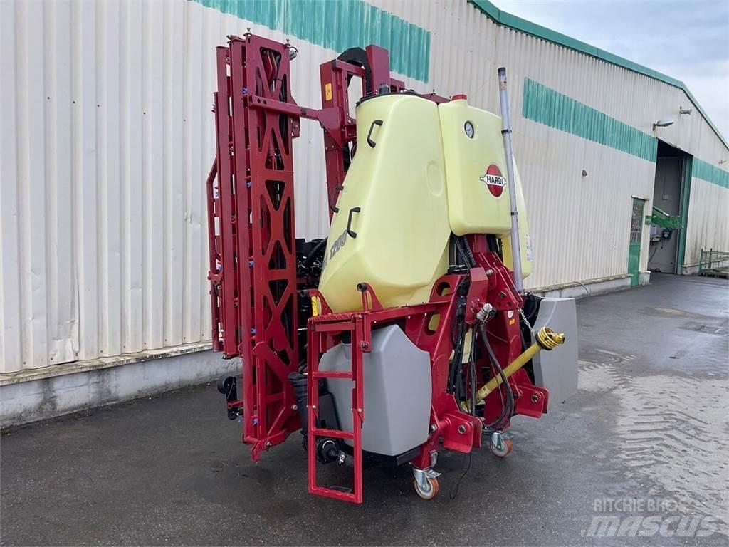 Hardi MEGA 1200 Irroratrici trainate
