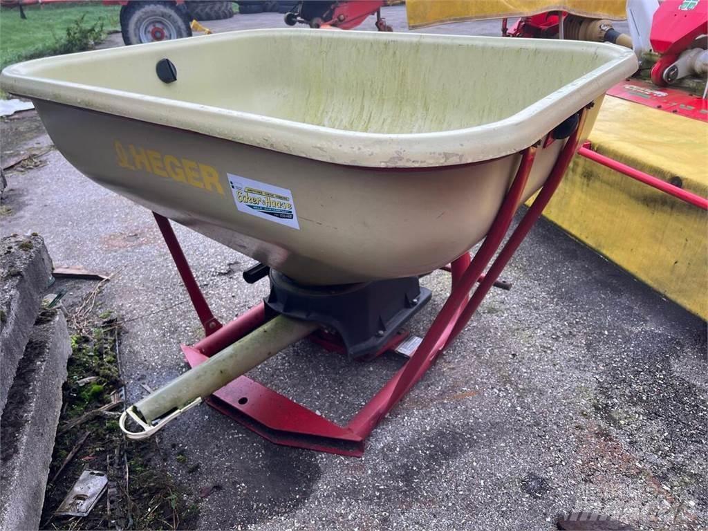  HEGER Pendelstreuer Altre macchine fertilizzanti