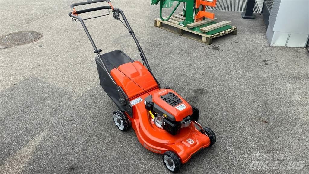 Husqvarna LC 347V Trattorini tagliaerba