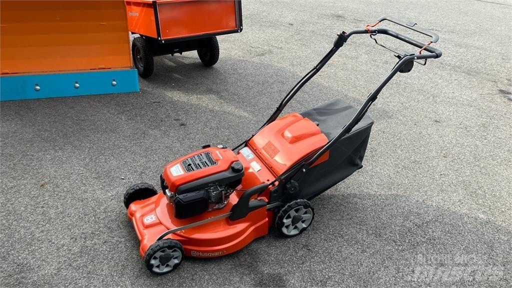 Husqvarna LC 353VE Trattorini tagliaerba