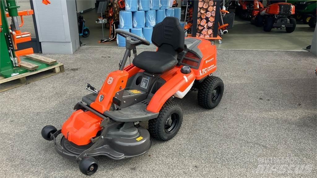 Husqvarna R 214TC Manutenzione verde e strade – Altro