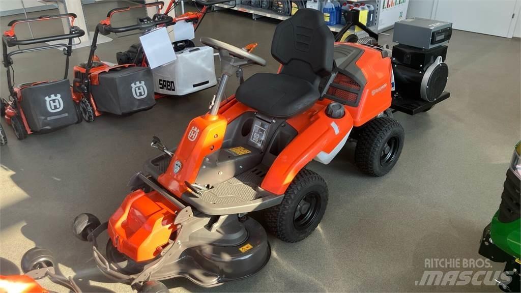 Husqvarna R 214TC Manutenzione verde e strade – Altro