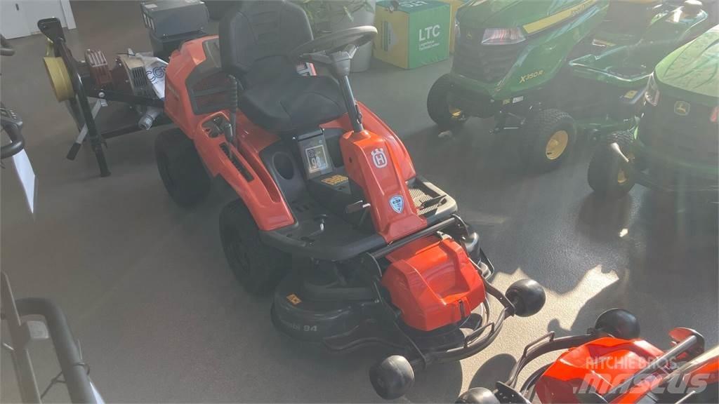 Husqvarna R 214TC Manutenzione verde e strade – Altro