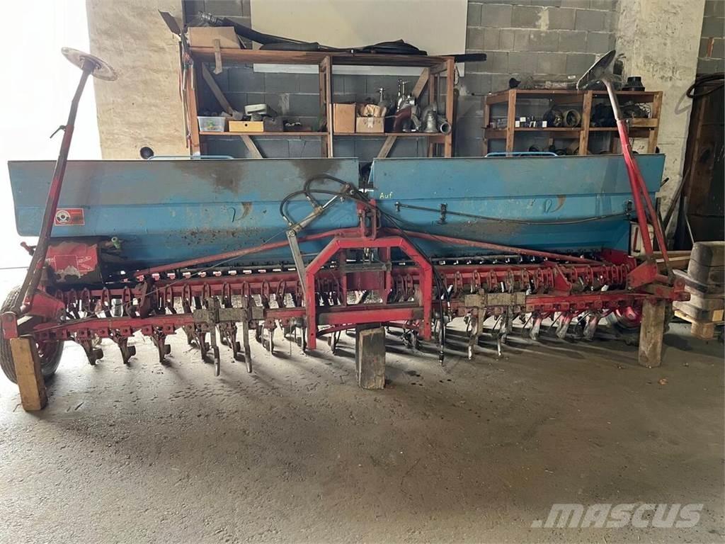 Isaria TYP 6000 Perforatrici