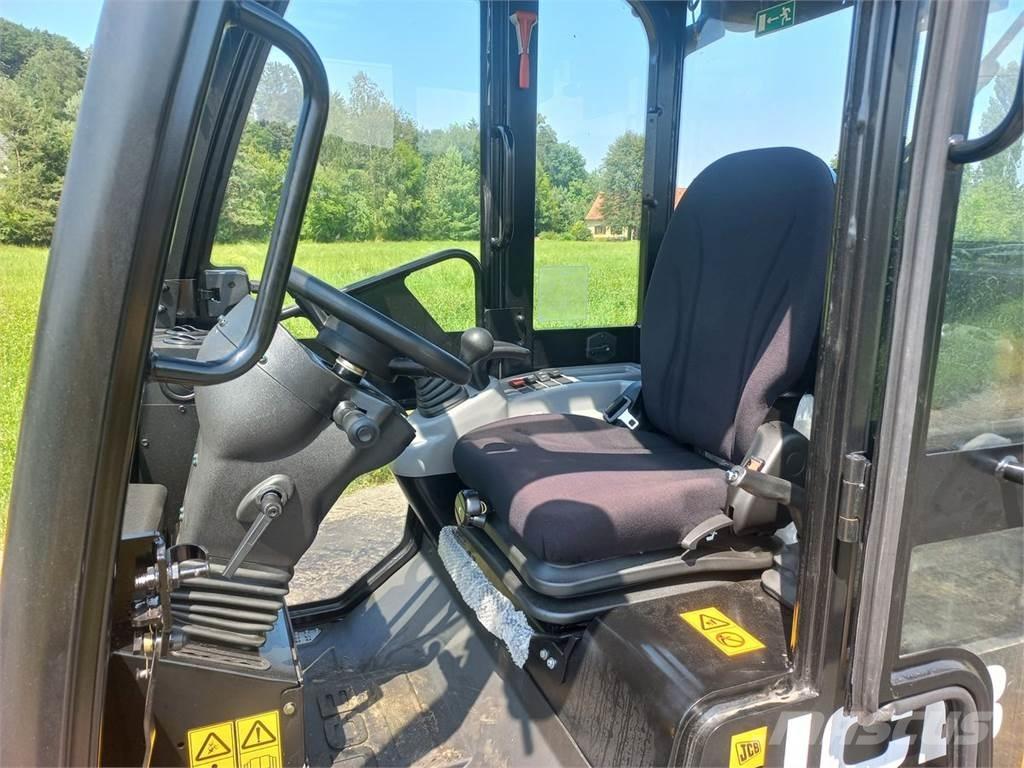 JCB 403 Agri Pale frontali e scavatori