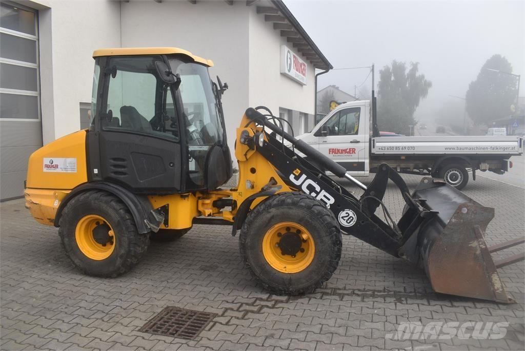 JCB 406 Pale gommate